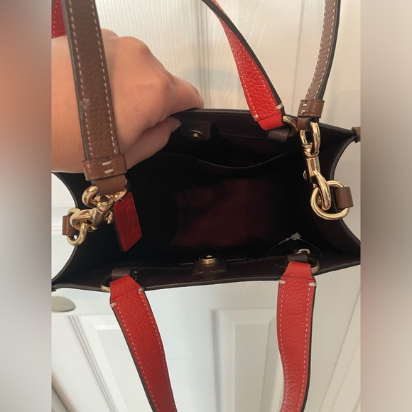 COACH Dempsey Tote 22 In Signature Canvas With Hedgehog Print - Picture 10 of 10